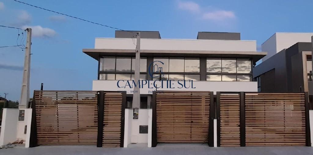Casa para Venda, Florianópolis / SC, bairro Campeche, 3 dormitórios, sendo 1 suíte, 3 banheiros, 2 vagas de garagem, área construída 120,00 m²