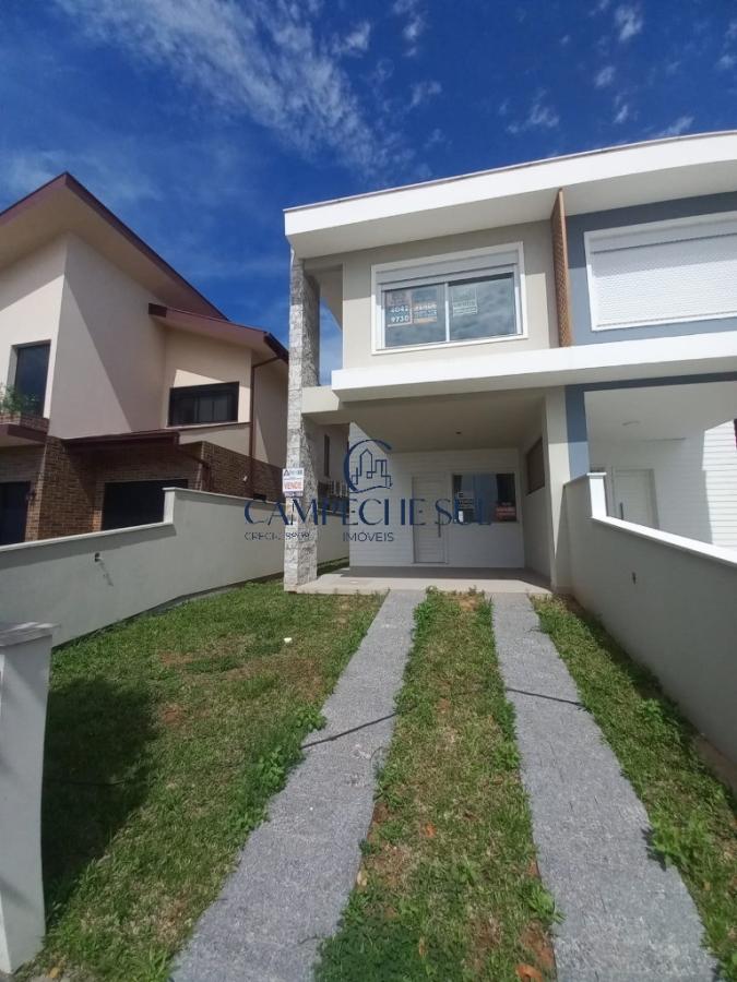 Sobrado para Venda, Florianópolis / SC, bairro Campeche, 3 dormitórios, sendo 1 suíte, 2 vagas de garagem, área construída 150,00 m², área útil 150,00 m², terreno 190,00 m²
